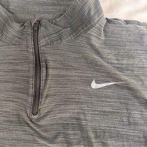 Nike Dri-FIT Pullover Mens L Black 1/4 Zip Long Sleeve Shirt Running QZ - (452)